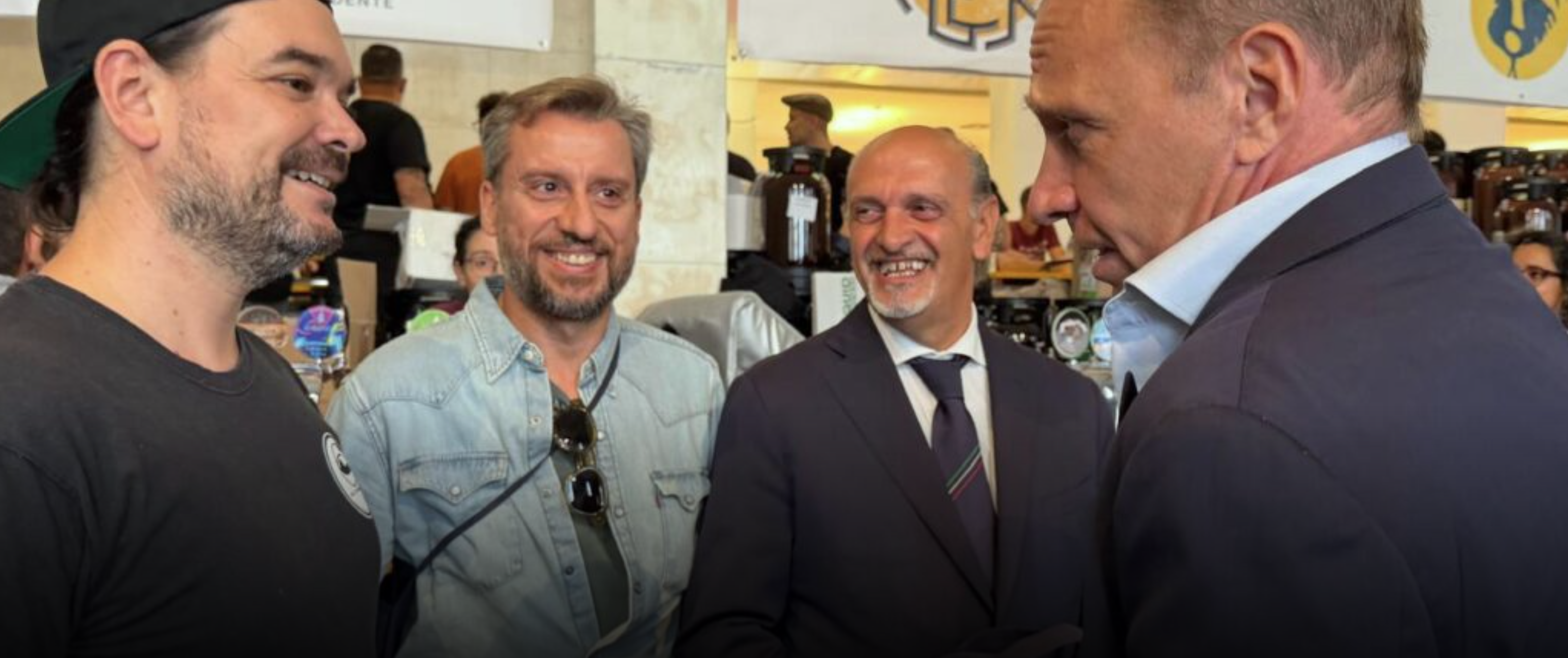 Colpo grosso all’EurHop 2026: il Ministro dell'Agricoltura ci spiazza tutti con una pinta in mano! Non crederai mai cosa è successo al Salone delle Fontane!