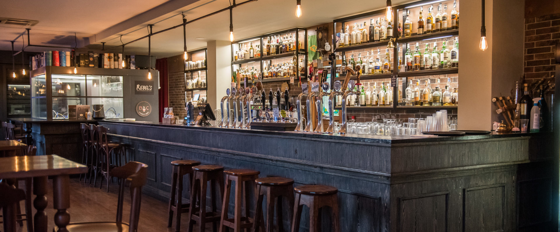 The Golden Pot — locale a Guidonia Montecelio